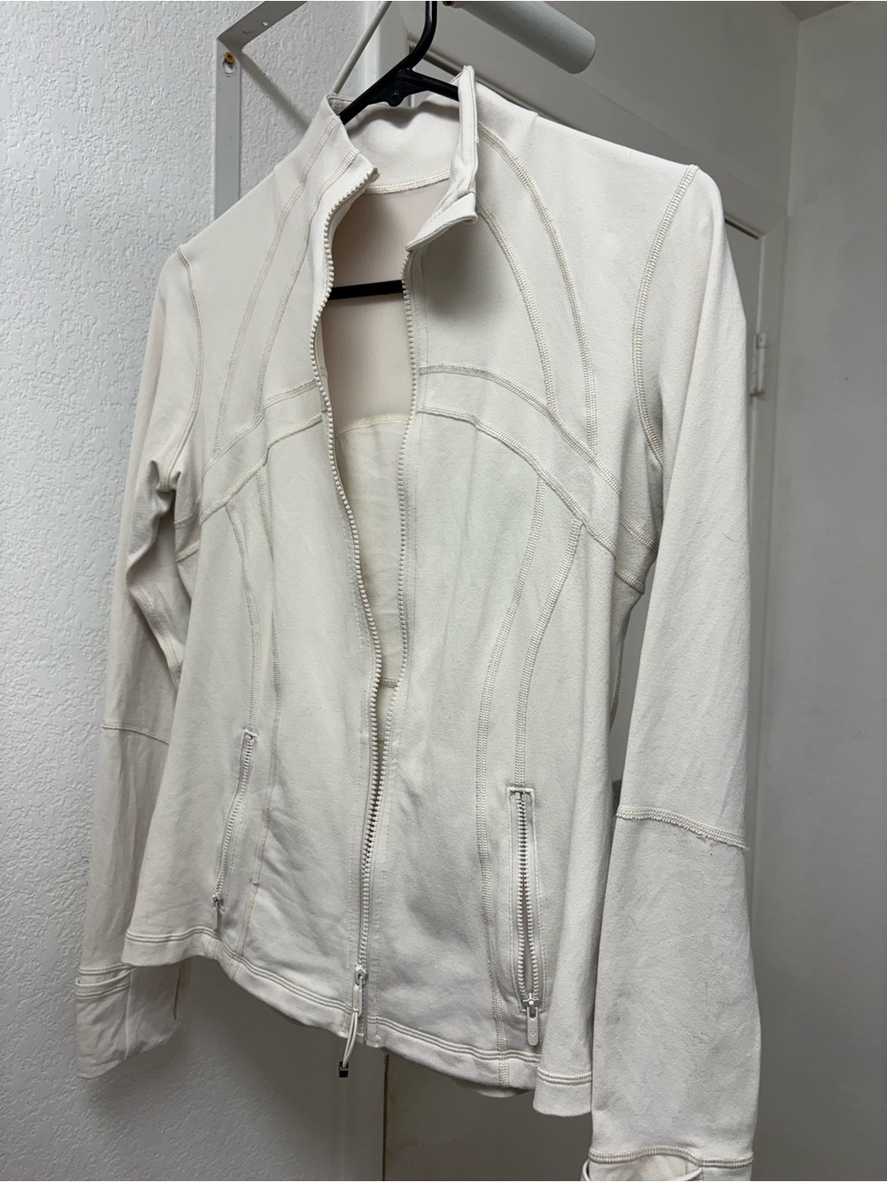 Lululemon Define Leon (Bone White) Zip-Up Active Jacket - Picture 5 of 7